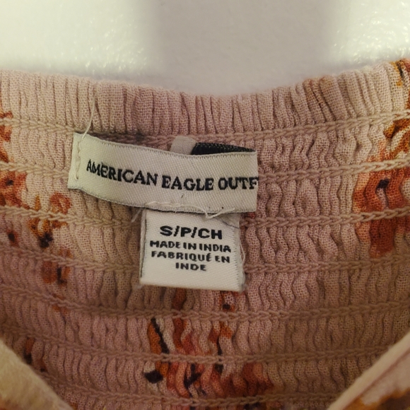 *SOLD* American Eagle Floral Tank with Side Cutout - Picture 3 of 5